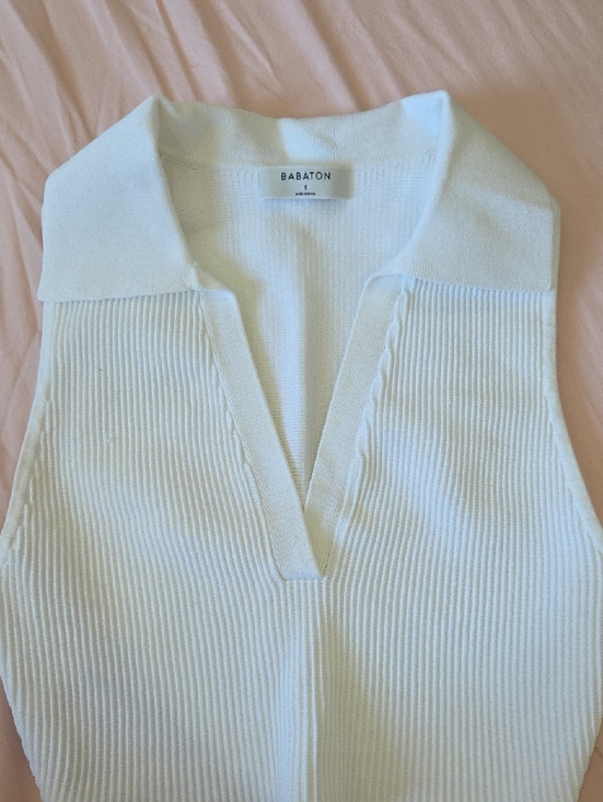Babaton Tops - Babaton Sculpt Knit V-Neck Collar Sleeveless Top